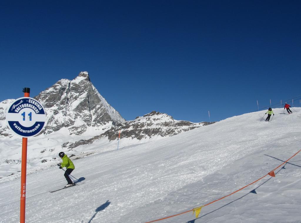 Cervino Valley House Rododendro Breuil-Cervinia Bagian luar foto