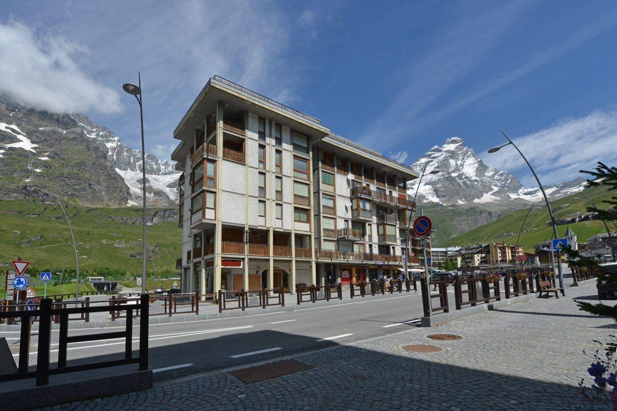Cervino Valley House Rododendro Breuil-Cervinia Bagian luar foto