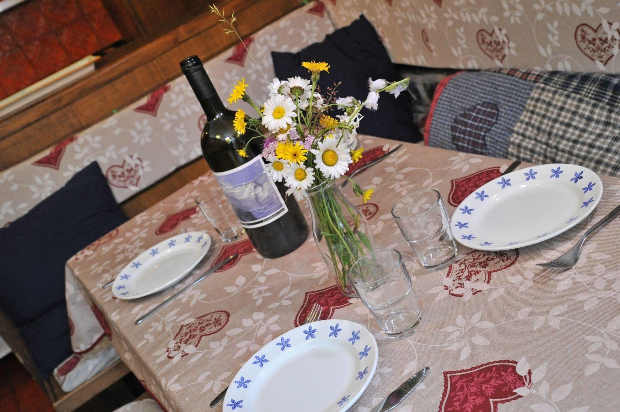 Cervino Valley House Rododendro Breuil-Cervinia Bagian luar foto